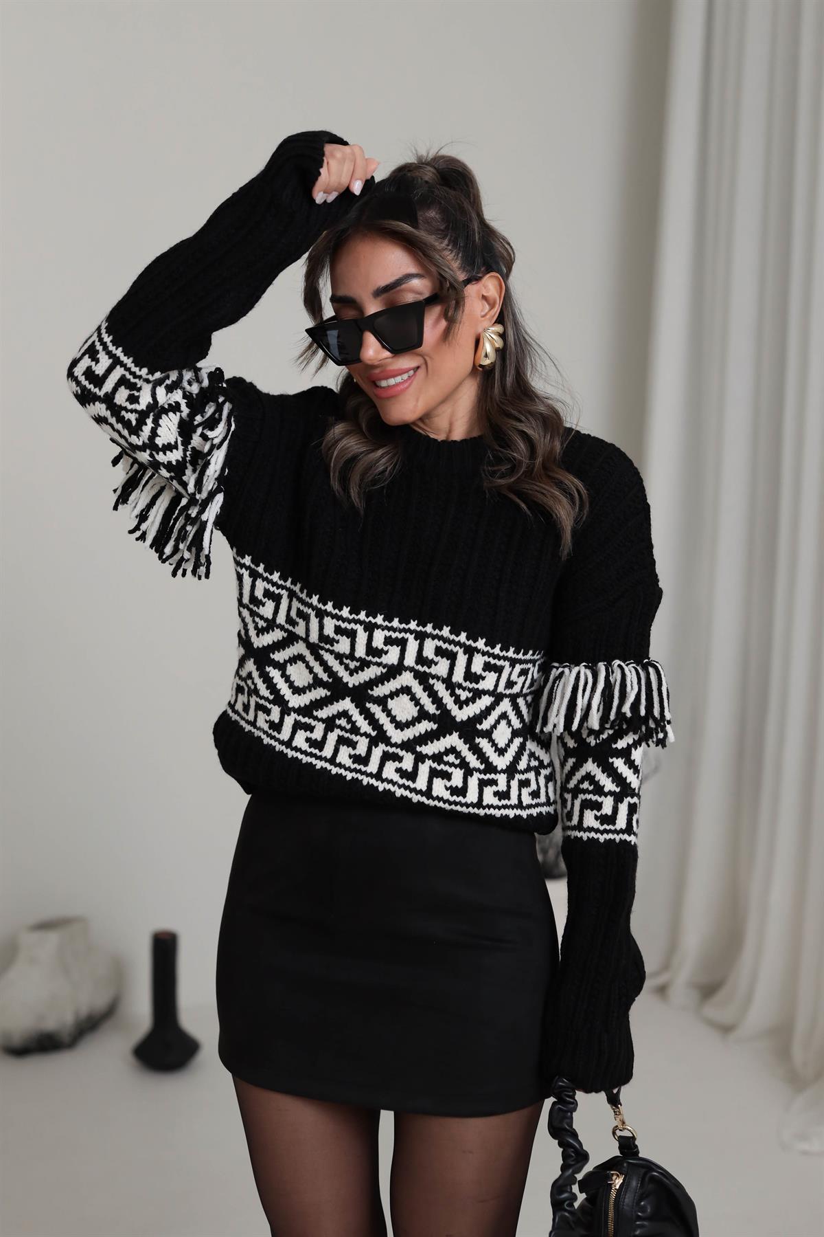 5194 Bisiklet Yaka Kolu Püsküllü Desenli Triko SİYAH