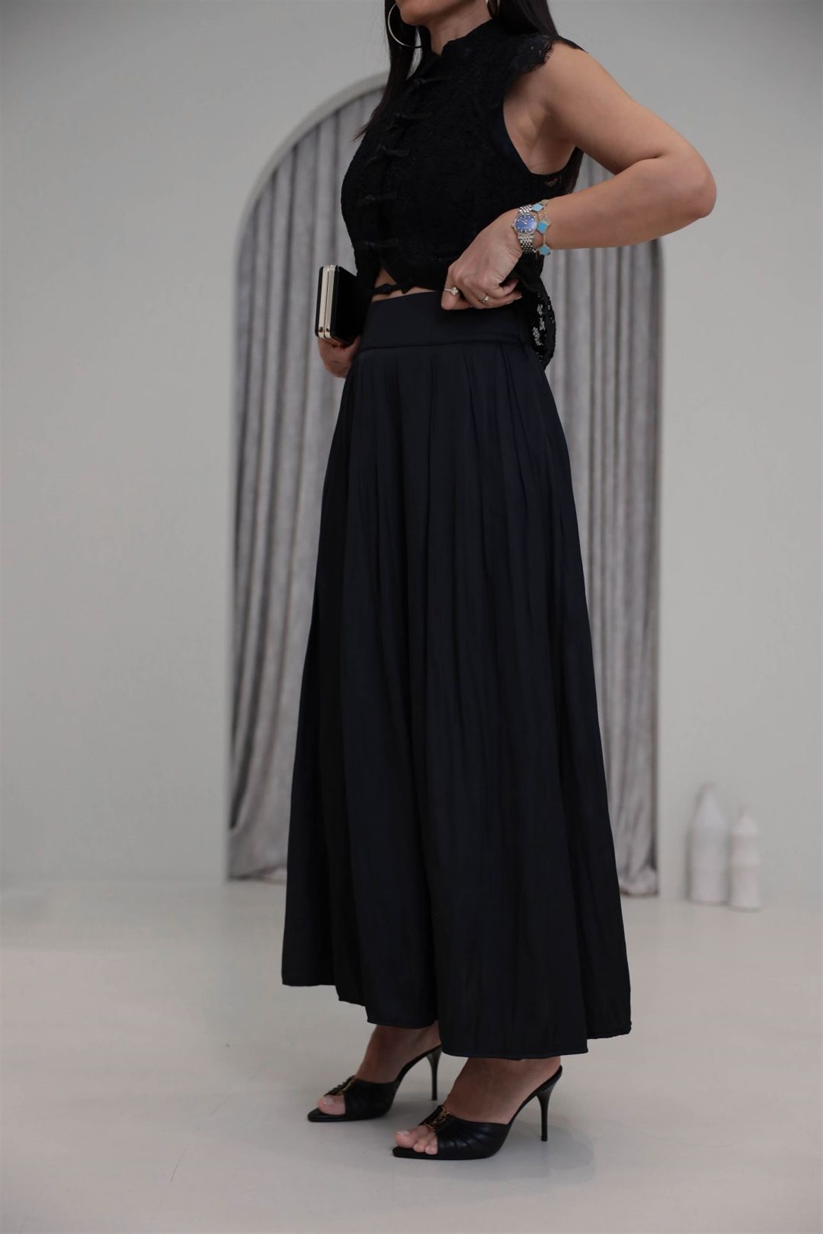 8120 Pileli Maxi Tok Saten Etek SİYAH
