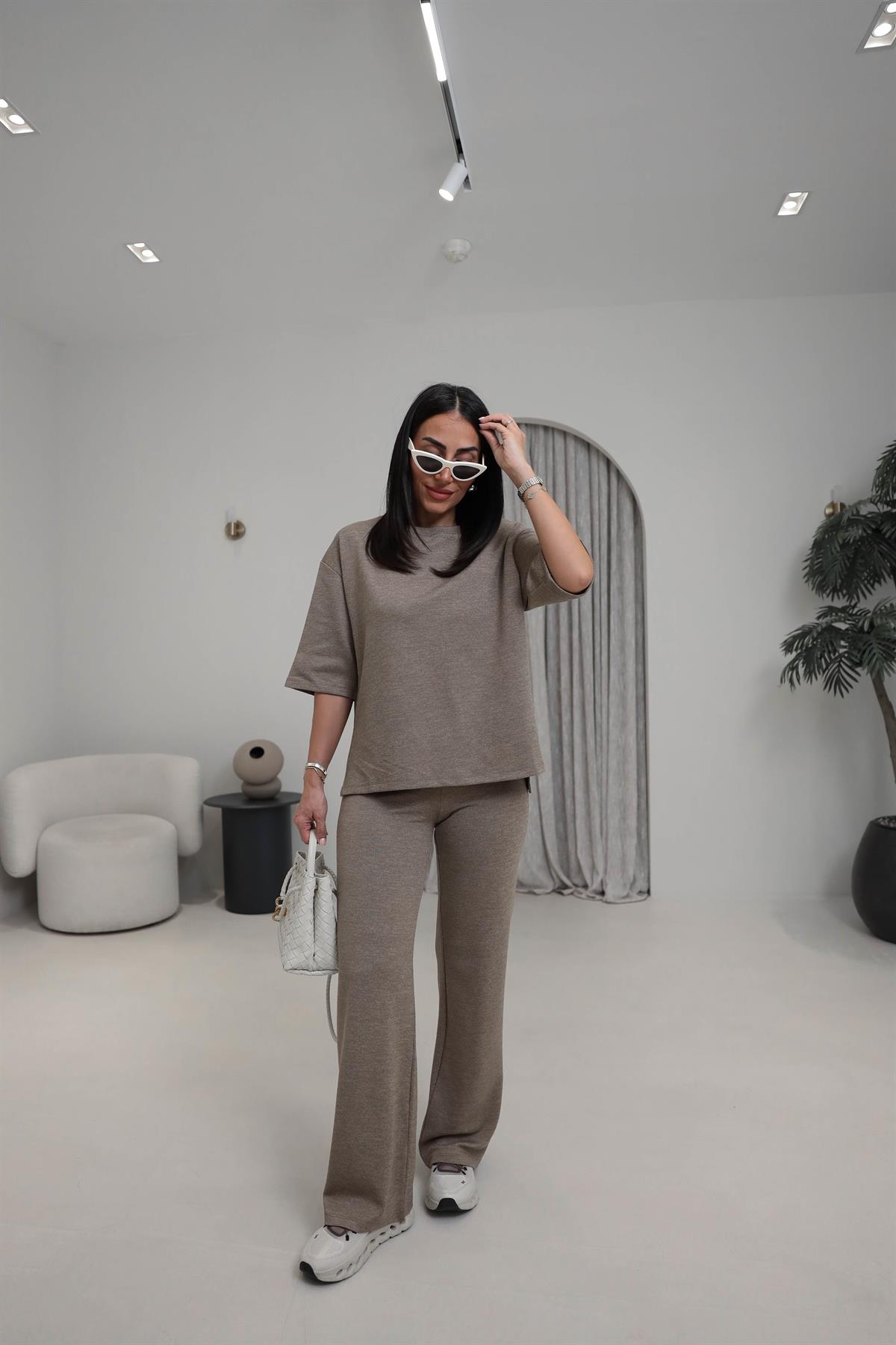 1881 Dokulu Pamuklu Tshirt Pantolon Takım VİZON