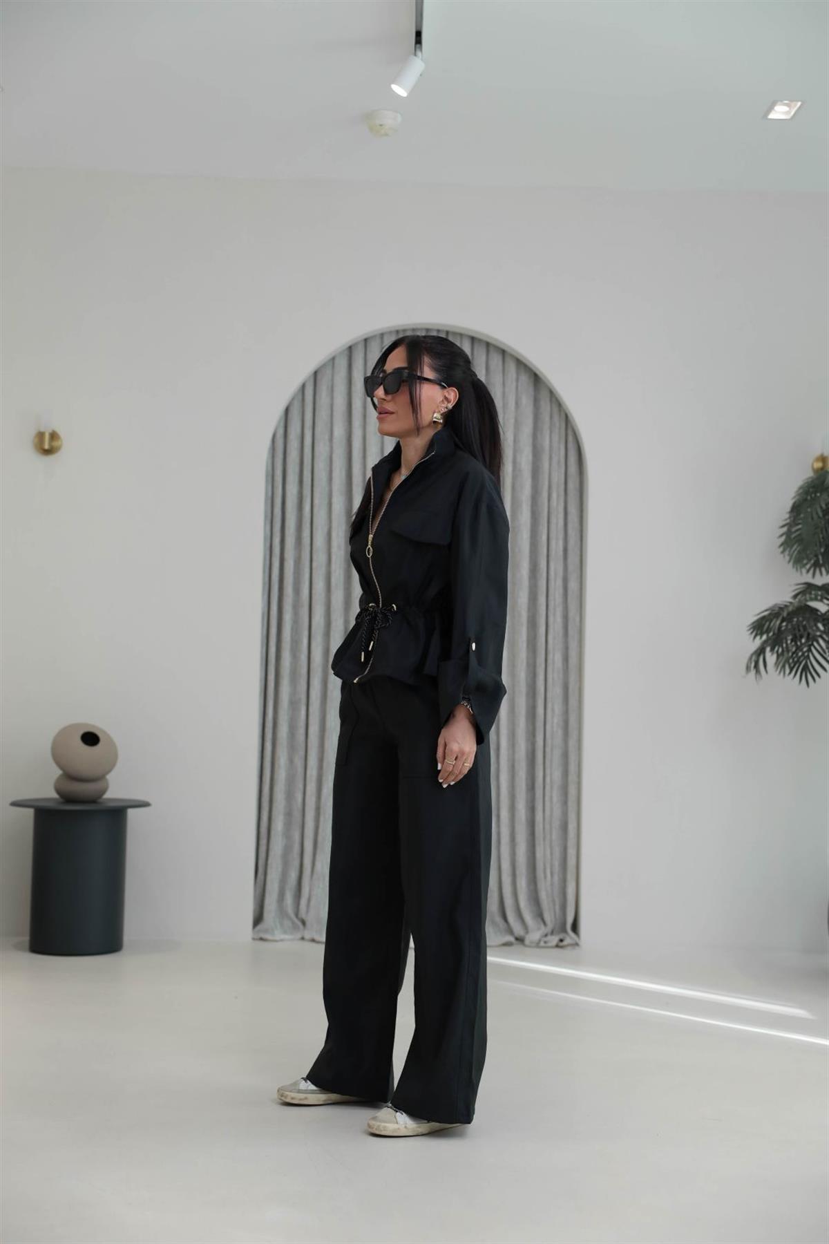 0650 Dik Yaka Gold Fermuarlı Cep Detaylı Paraşüt Kumaş Takım SİYAH