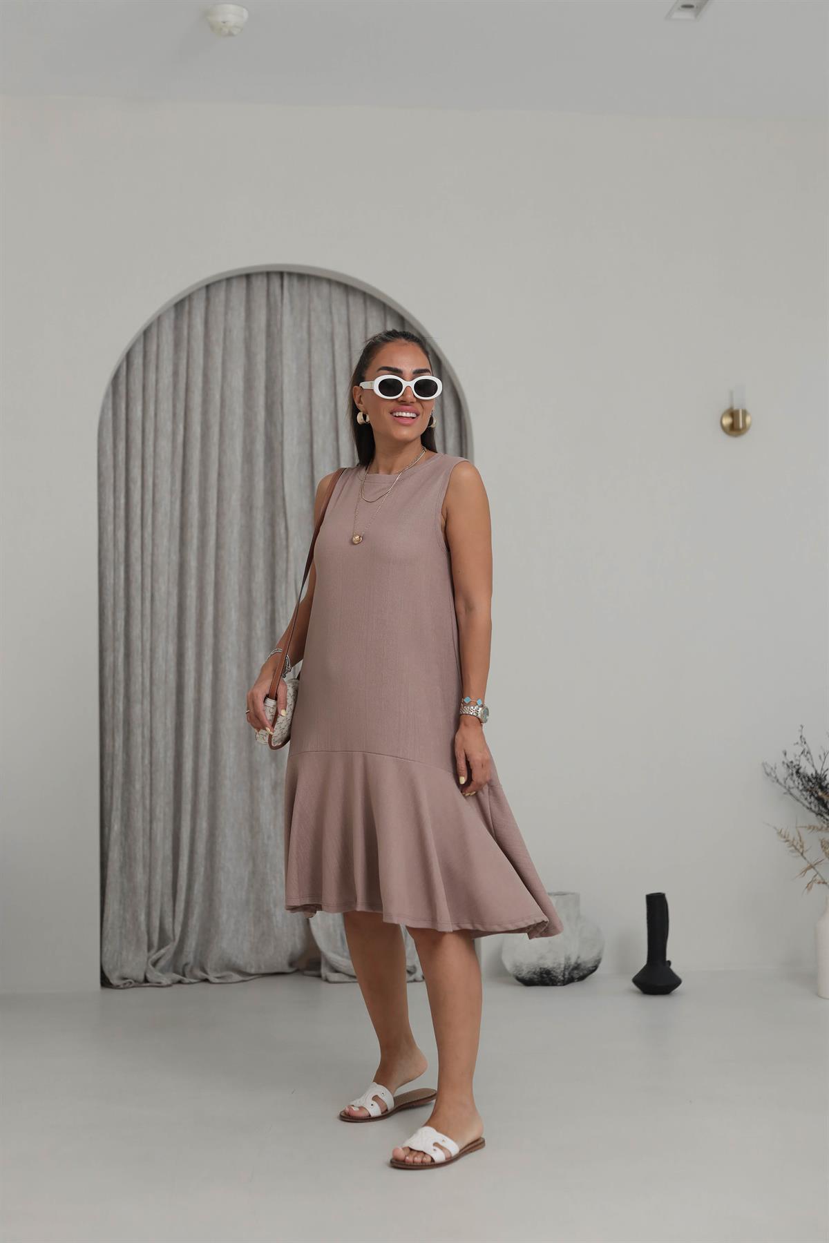 A9901 Eteği Volanlı Kolsuz Elbise BEJ