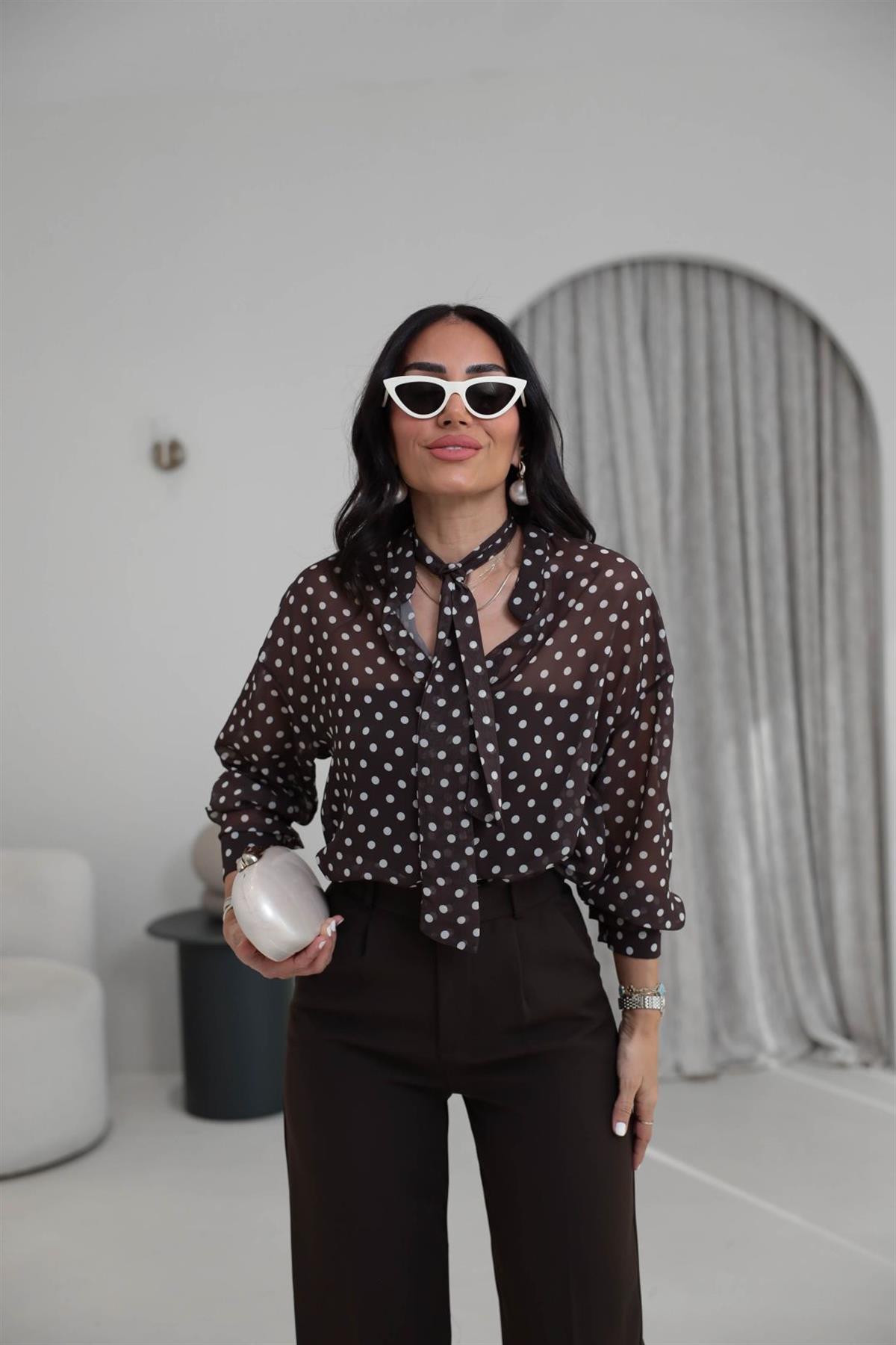 4130 Fular Detay Puantiyeli Şifon Gömlek KAHVE