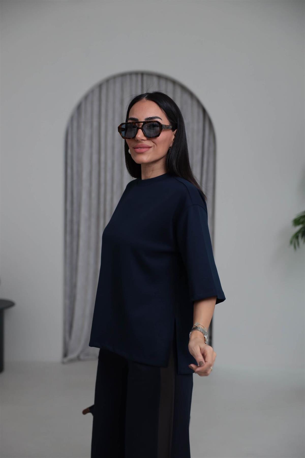 1066 Yanları Yırtmaçlı Bisiklet Yaka Modal Tshirt LACİVERT