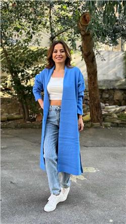 Mavi Yandan Yırtmaçlı Uzun Hırka