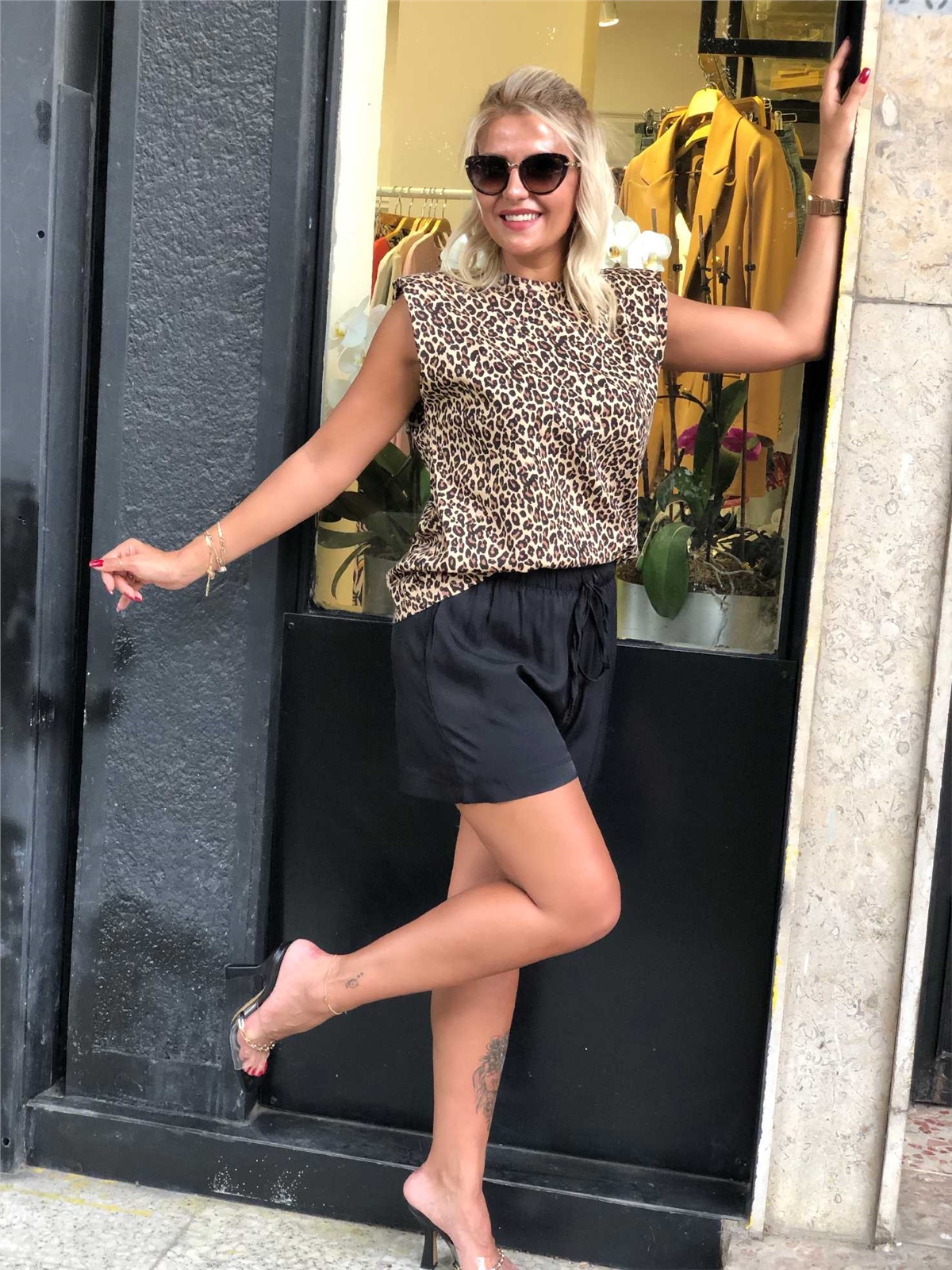 Beli Lastikli Bağcıklı Şort