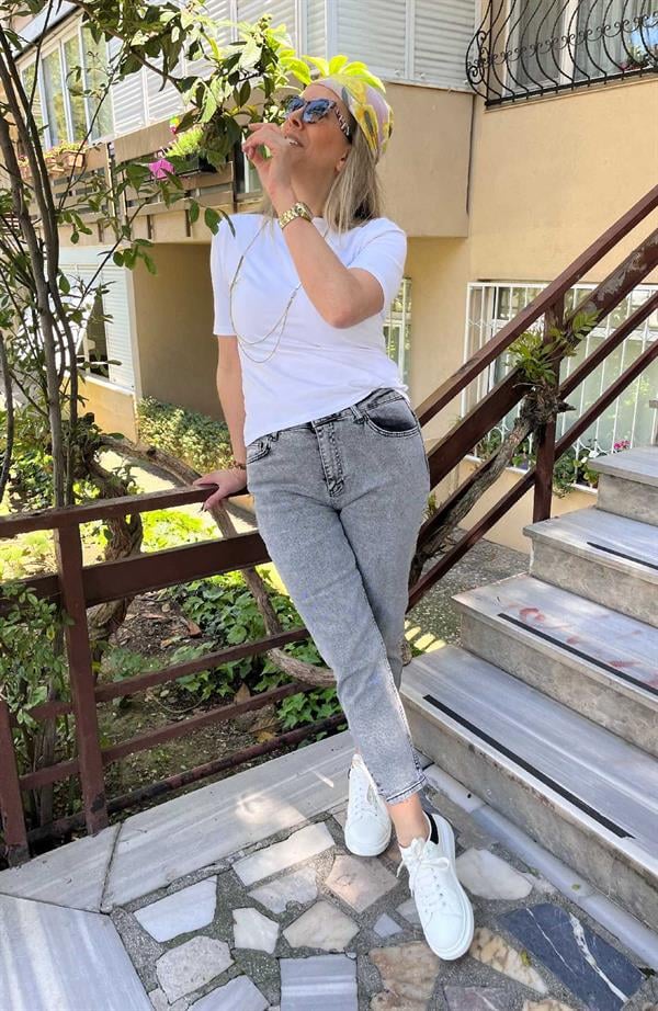 Paça Detaylı Mom Jean