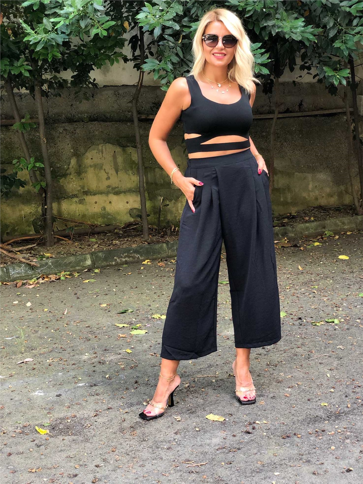 Pile Detaylı Beli Lastikli Krep Pantolon