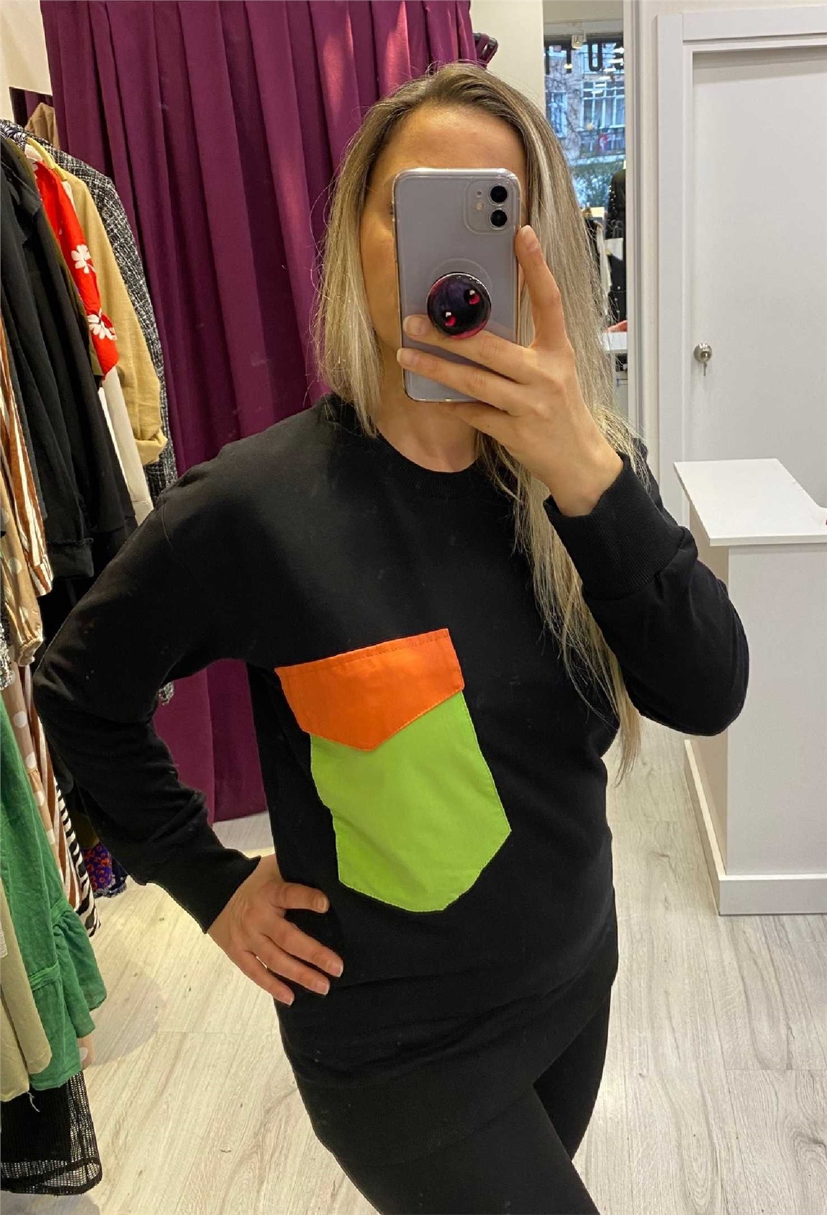 Renkli Cep Detaylı Sweat