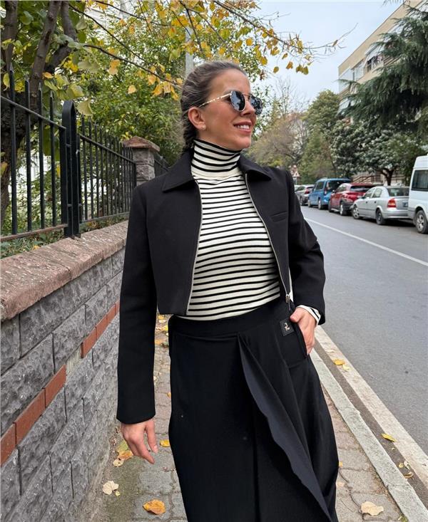 Siyah Crop Ceket