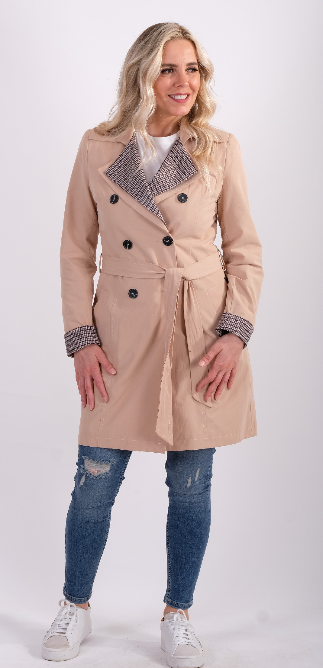 Yaka Detaylı Trençkot