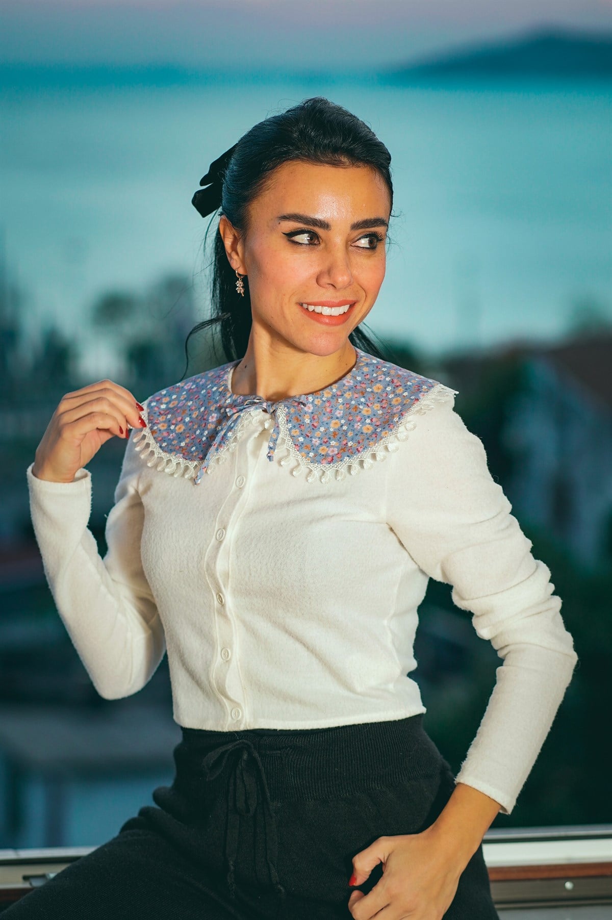 Çıtır Desenli Yaka