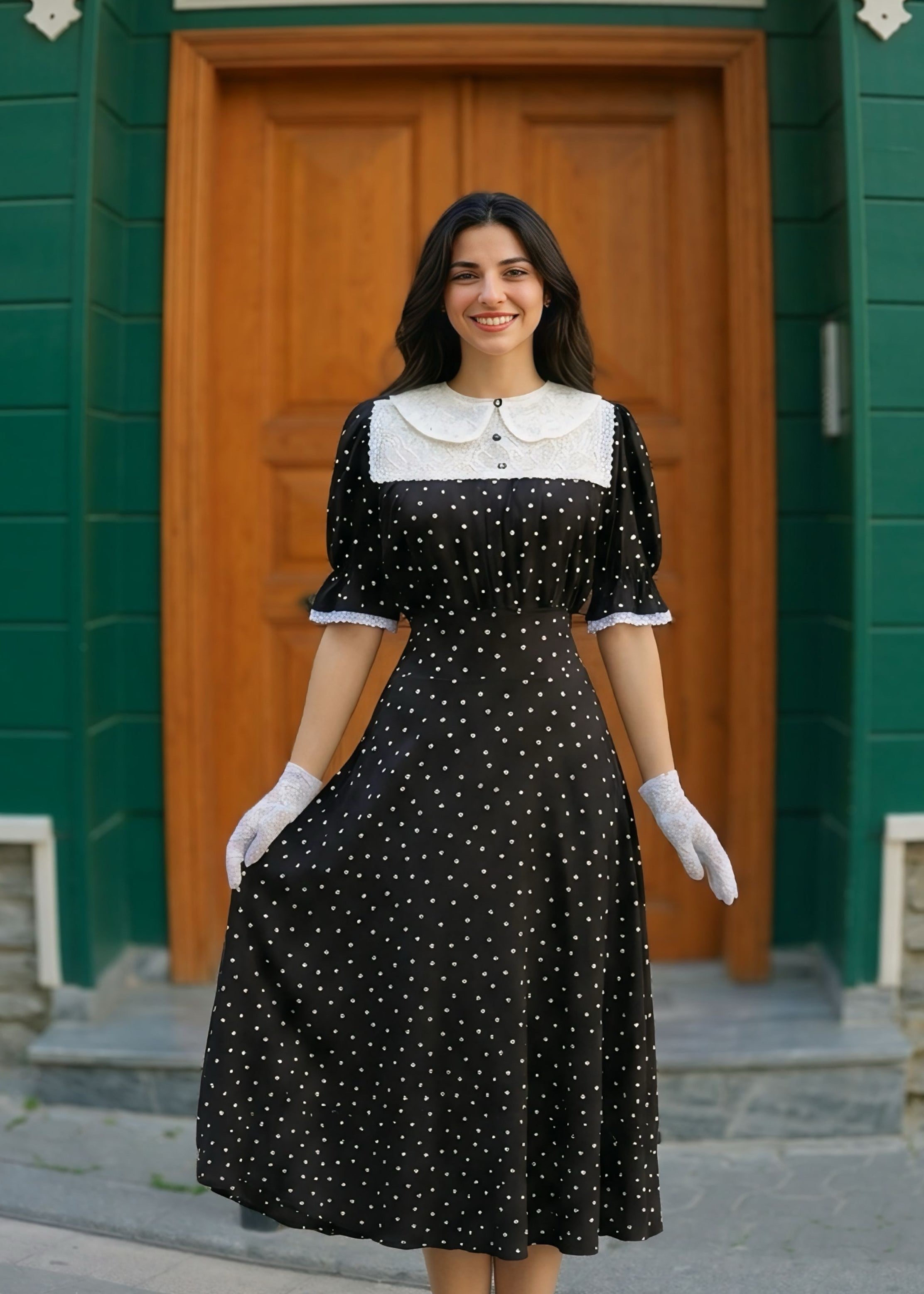 Manolya Puantiyeli Elbise
