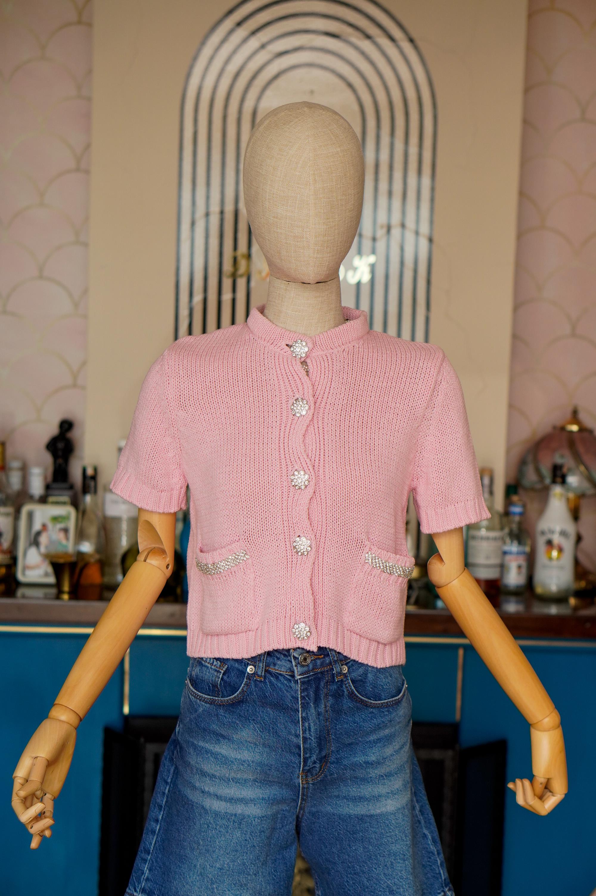 Pembe Düğmeli Hırka