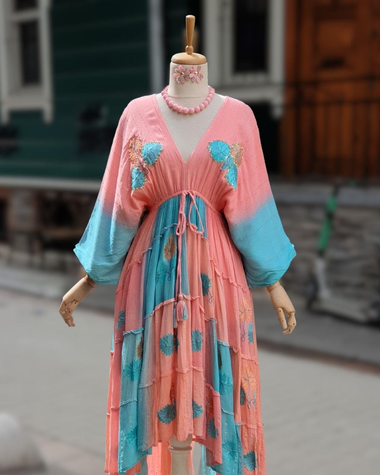 Pembe-Mavi Elbise