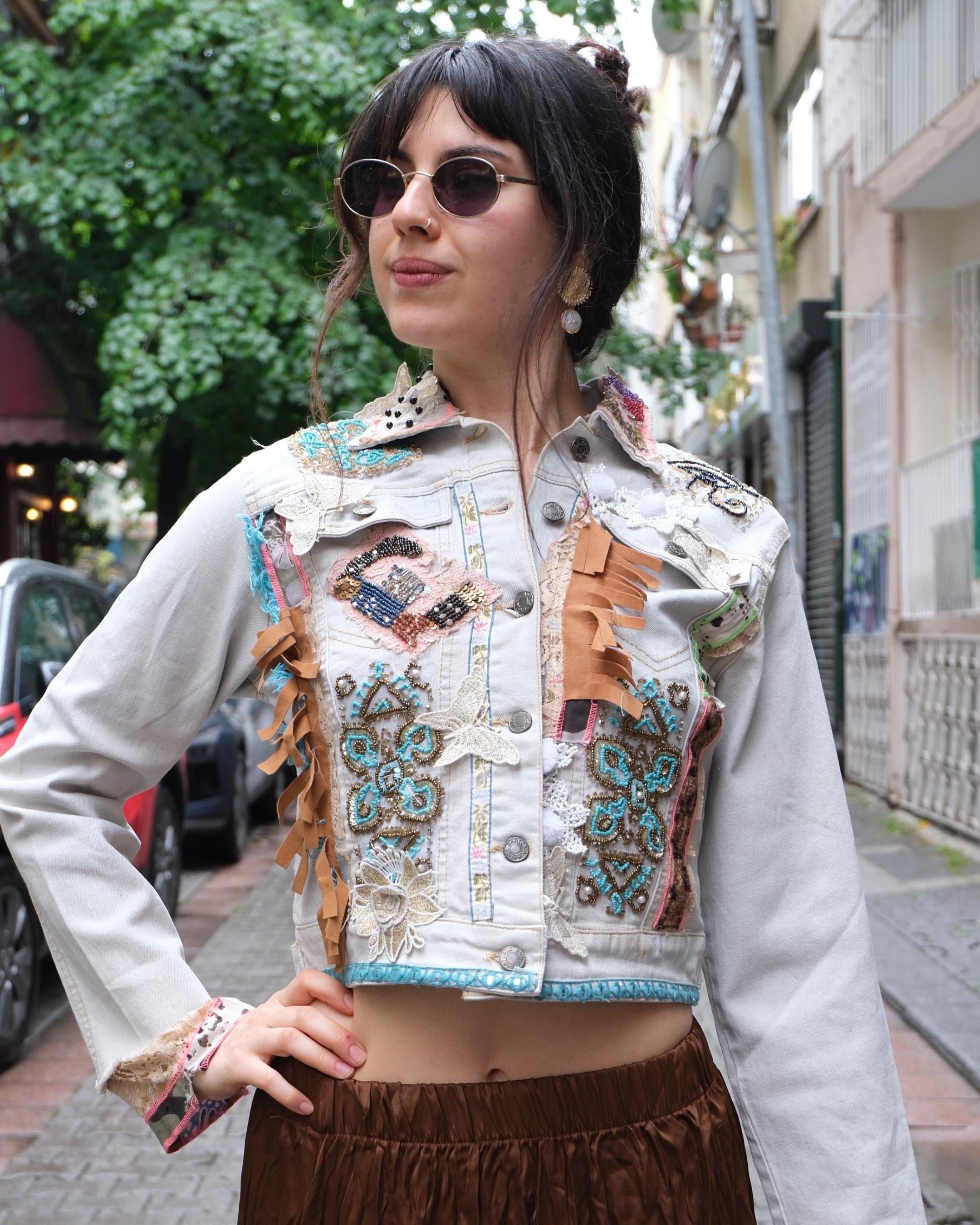 Rüya Motifli Püsküllü Denim Ceket