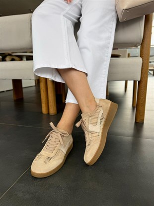 7874 KREM SÜET DERİ FİLELİ SNEAKER AYAKKABI