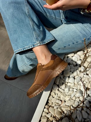 7891 KAHVE SÜET DERİ ORTOPEDİK SNEAKER AYAKKABI