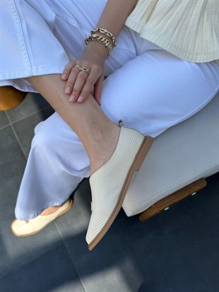 7903 BEJ DERİ LASTİKLİ DELİKLİ AYAKKABI