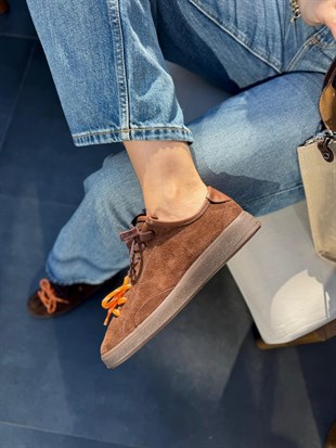 7965 KAHVERENGİ DERİ DERİ BAĞCIKLI SNEAKER