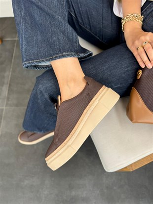 7966 KAHVERENGİ DERİ KALIN TABANLI SNEAKER AYAKKABI