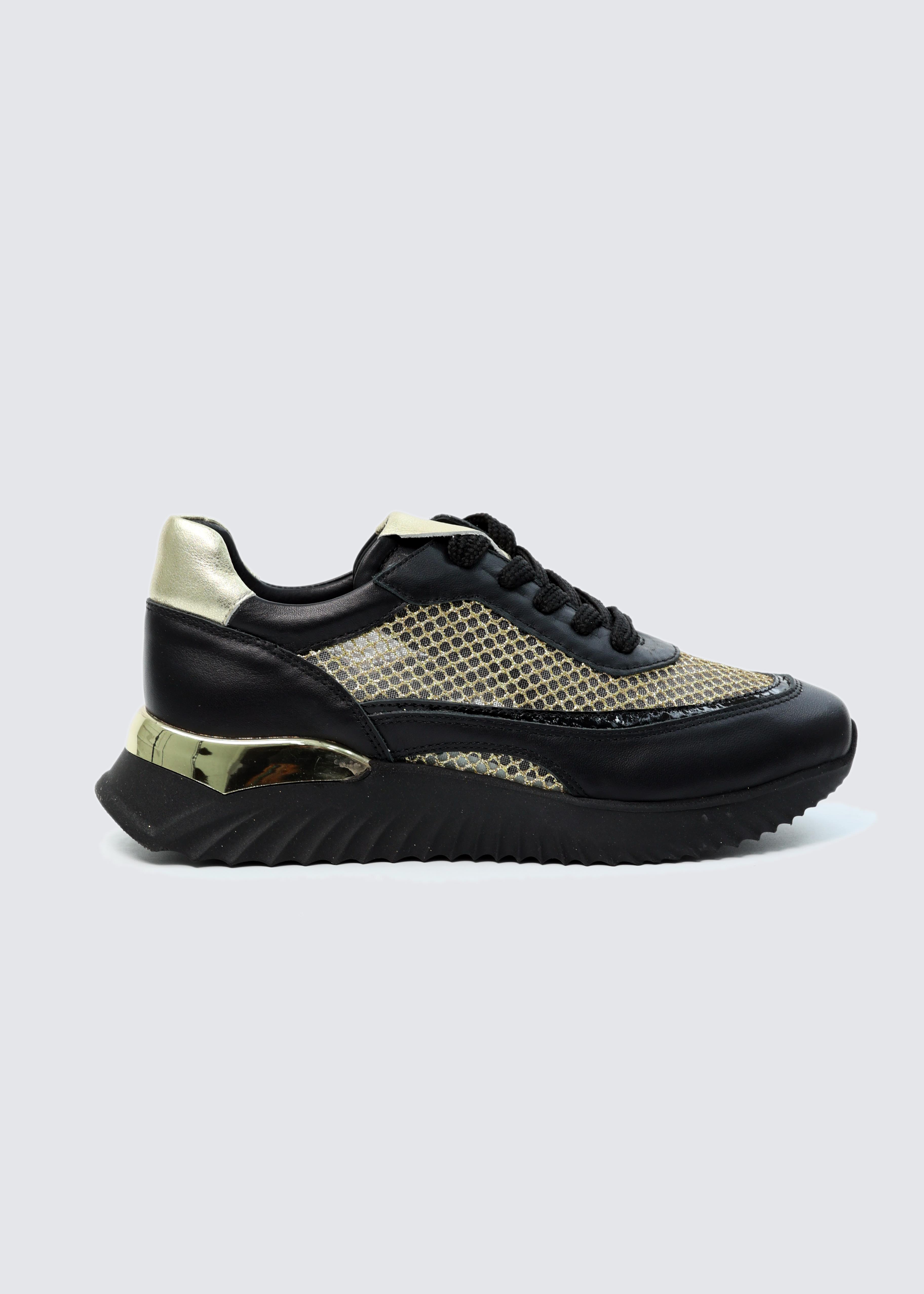 7244 SİYAH DERİ GOLD DETAYLI FİLELİ SNEAKER