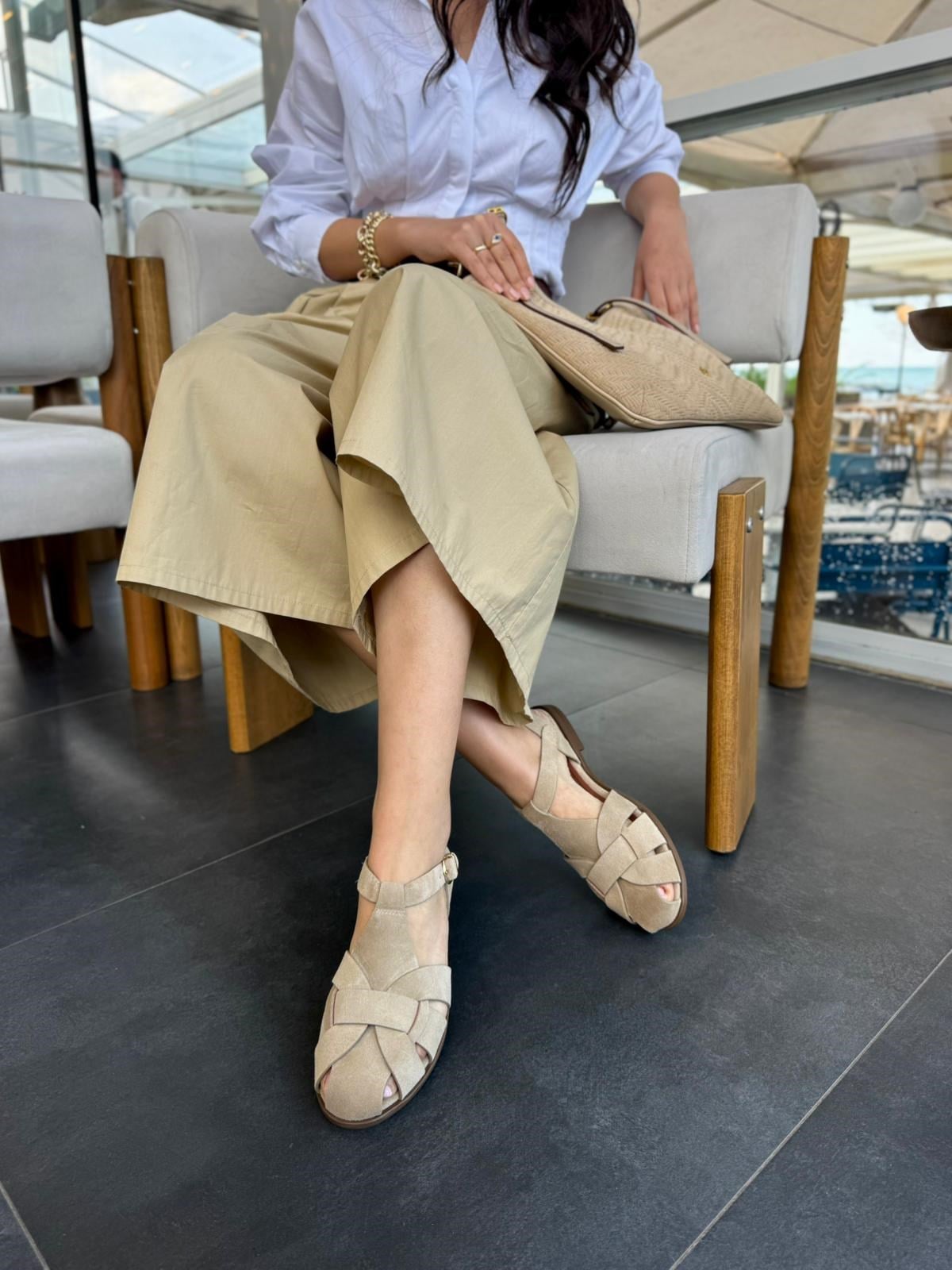 7696 BEJ SÜET DERİ KAFES MODEL SANDALET