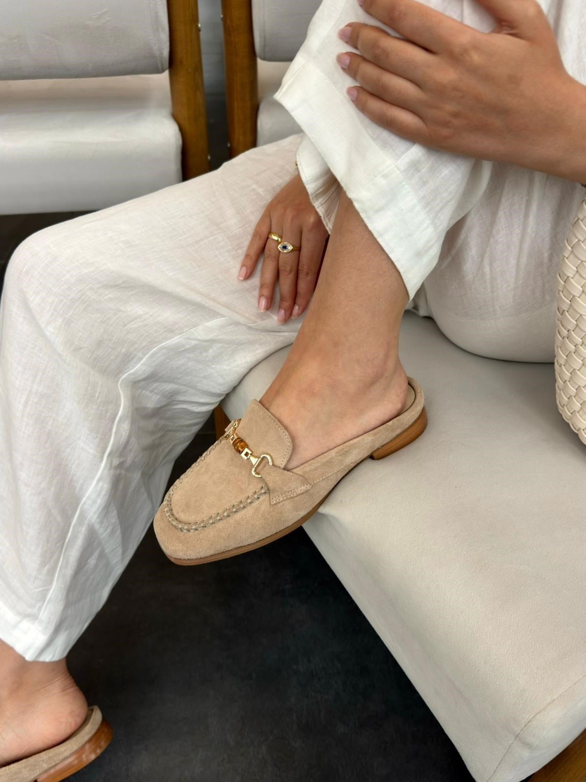 8006 BEJ SÜET DERİ TOKALI TERLİK