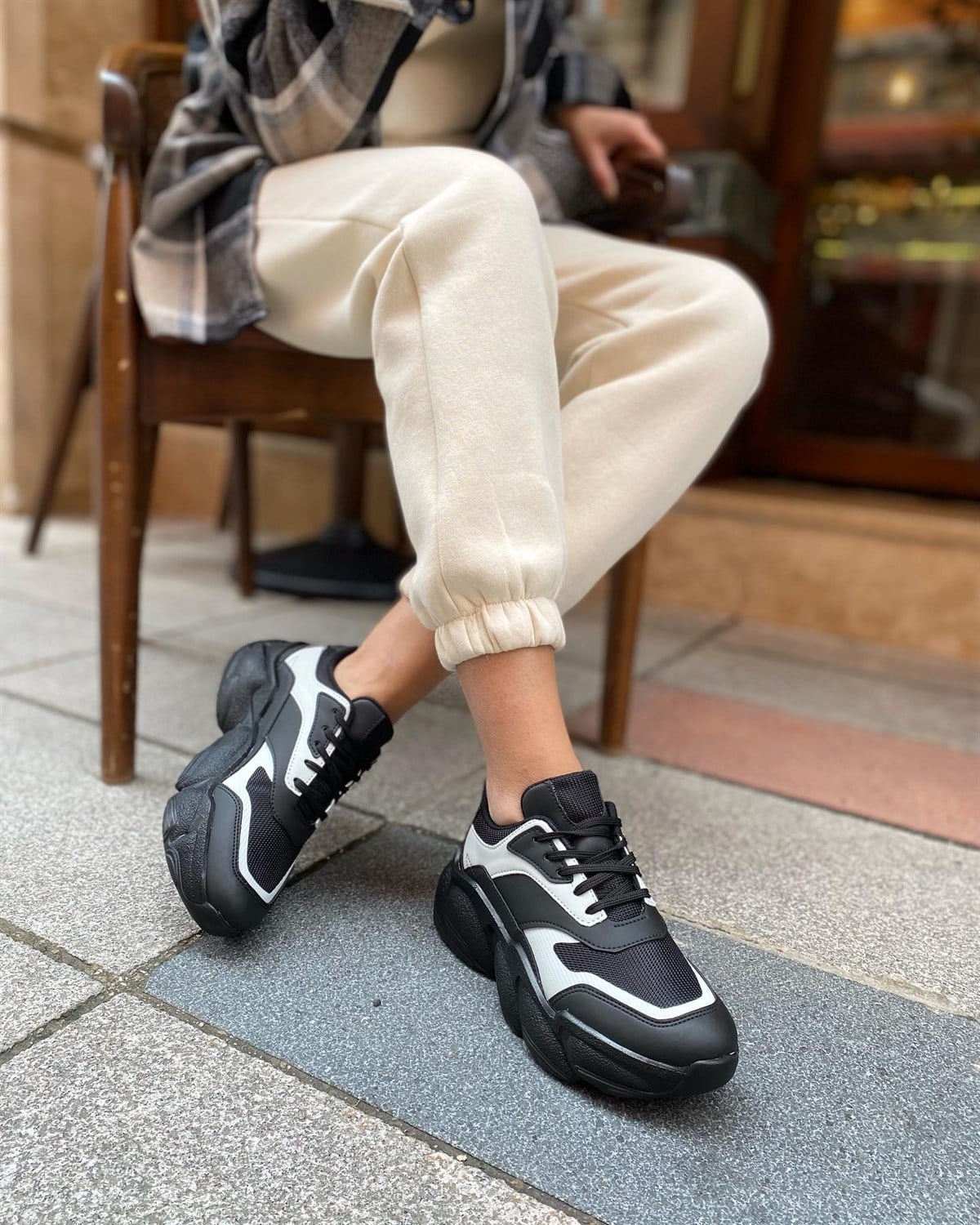 SİYAH 5471 KALIN TABAN KADIN SNEAKER