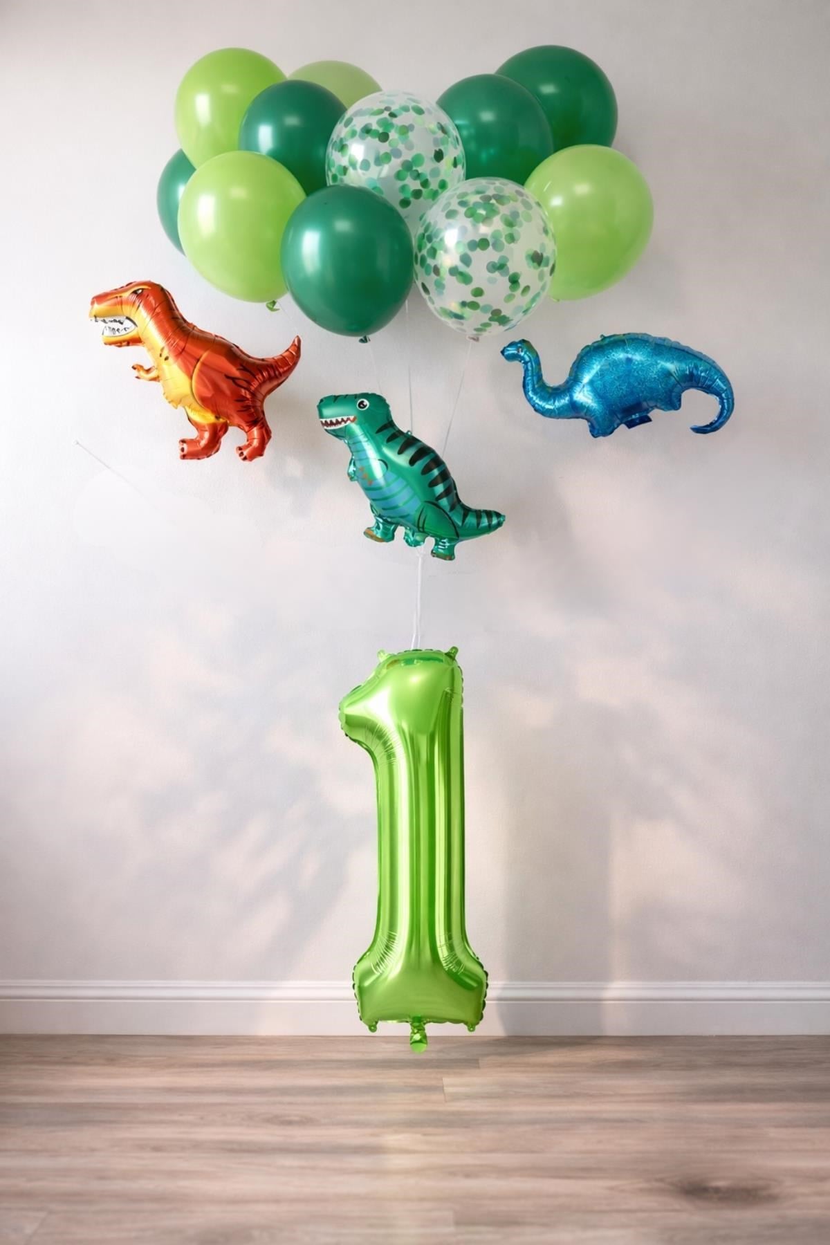 1 Yaş Dinazor Set; Rakam Folyo, 3 Adet Mini Dinazor ve 10 lu Balon