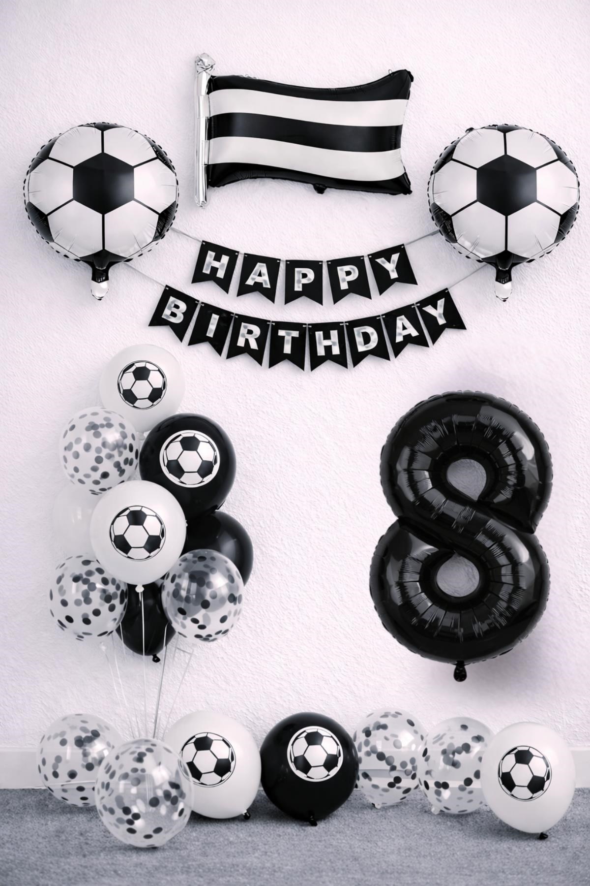 Siyah Beyaz Futbol Temalı 8 Yaş Doğum Günü Balon Seti