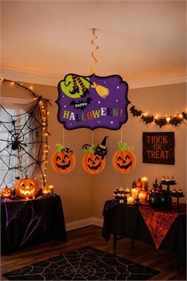 Halloween Balkabağı ve Cadı Figürlü Tavan Süsü Cadılar Bayramı Parti Dekoru