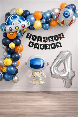 Uzay Temalı Doğum Günü Seti 4 Yaş; 4 Adet Folyo, 60 Lateks Balon, Banner, Balon Zinciri, Balon Bandı