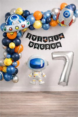 Uzay Temalı Doğum Günü Seti 7 Yaş; 4 Adet Folyo, 60 Lateks Balon, Banner, Balon Zinciri, Balon Bandı