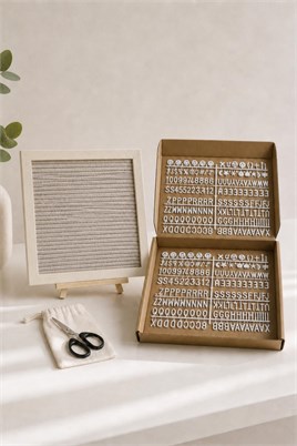 WoodArt Premium Letter Board Seti, Şampanya Krem Keçe Yüzeyli Doğal Çam Ahşap Yazı Panosu – Şövale Standlı Dekoratif Set