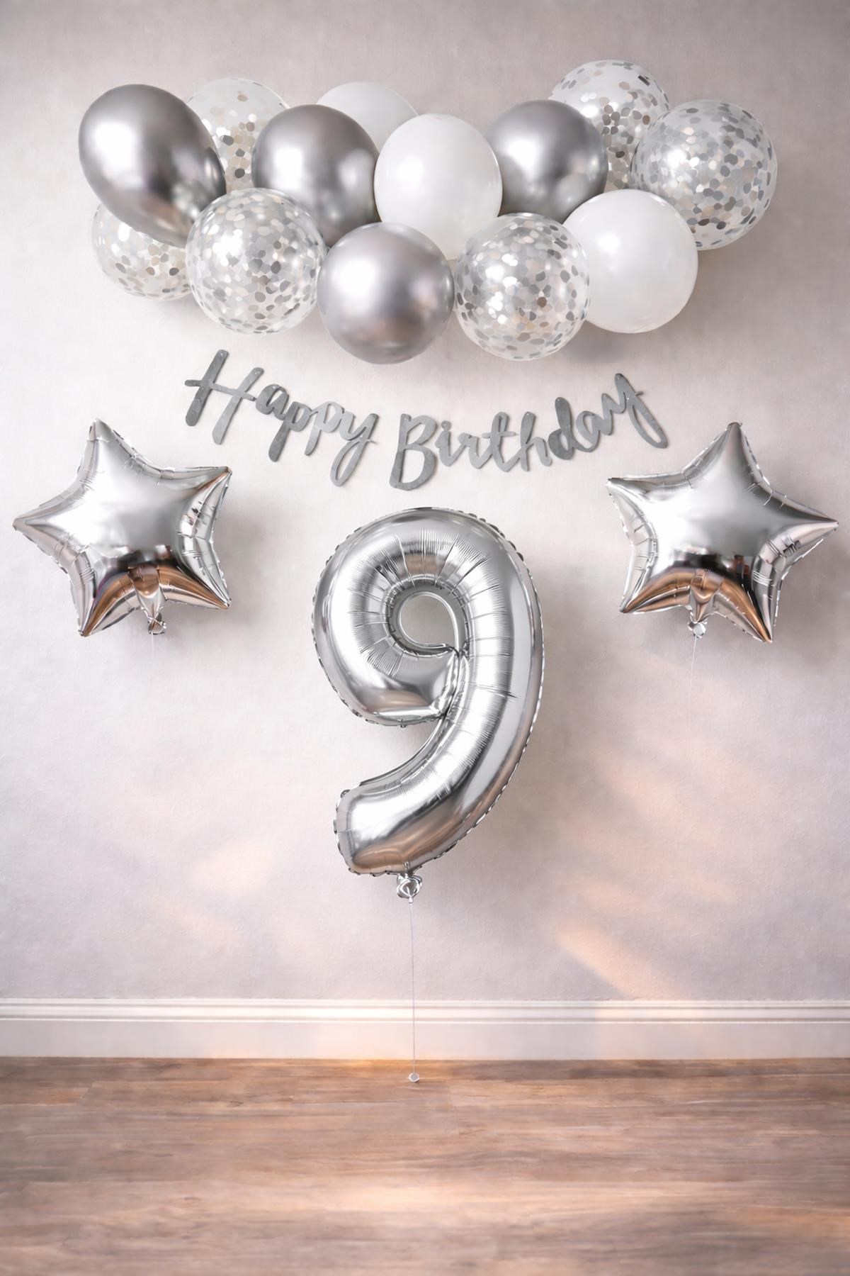 Gümüş Konsept 9 Yaş Doğum Günü Kutlama Seti Beyaz Gümüş Konfetili Balon Rakam Yıldız Folyo ve Banner
