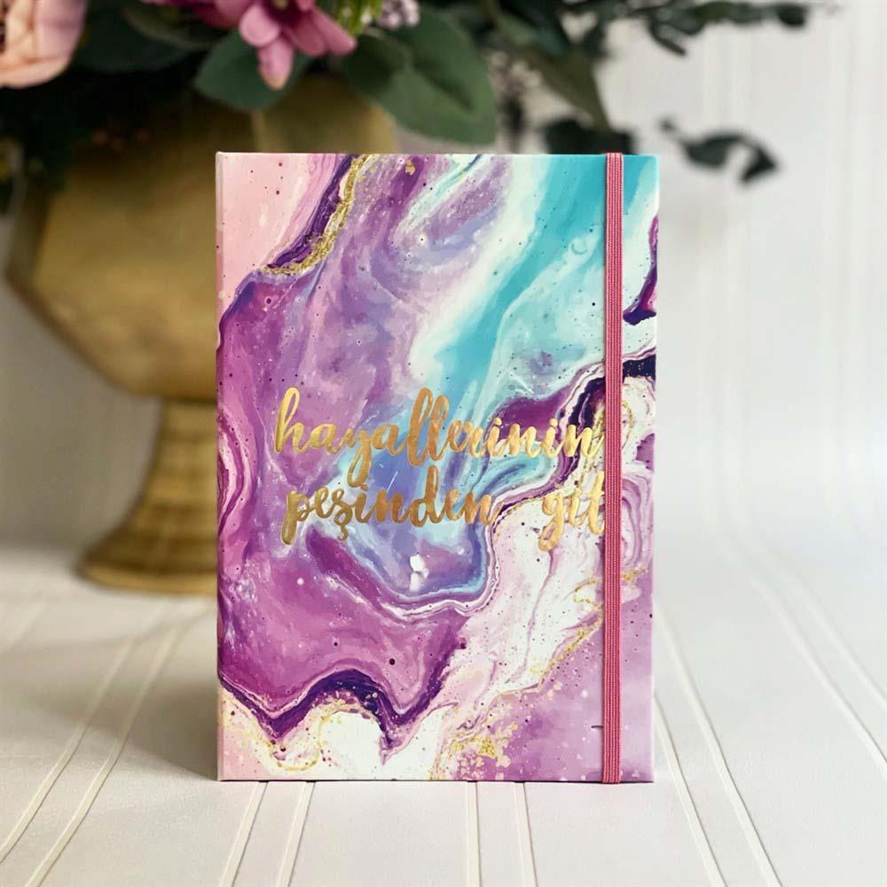 Hayallerinin Peşinden Git Tasarımlı Lastikli Çizgisiz Defter