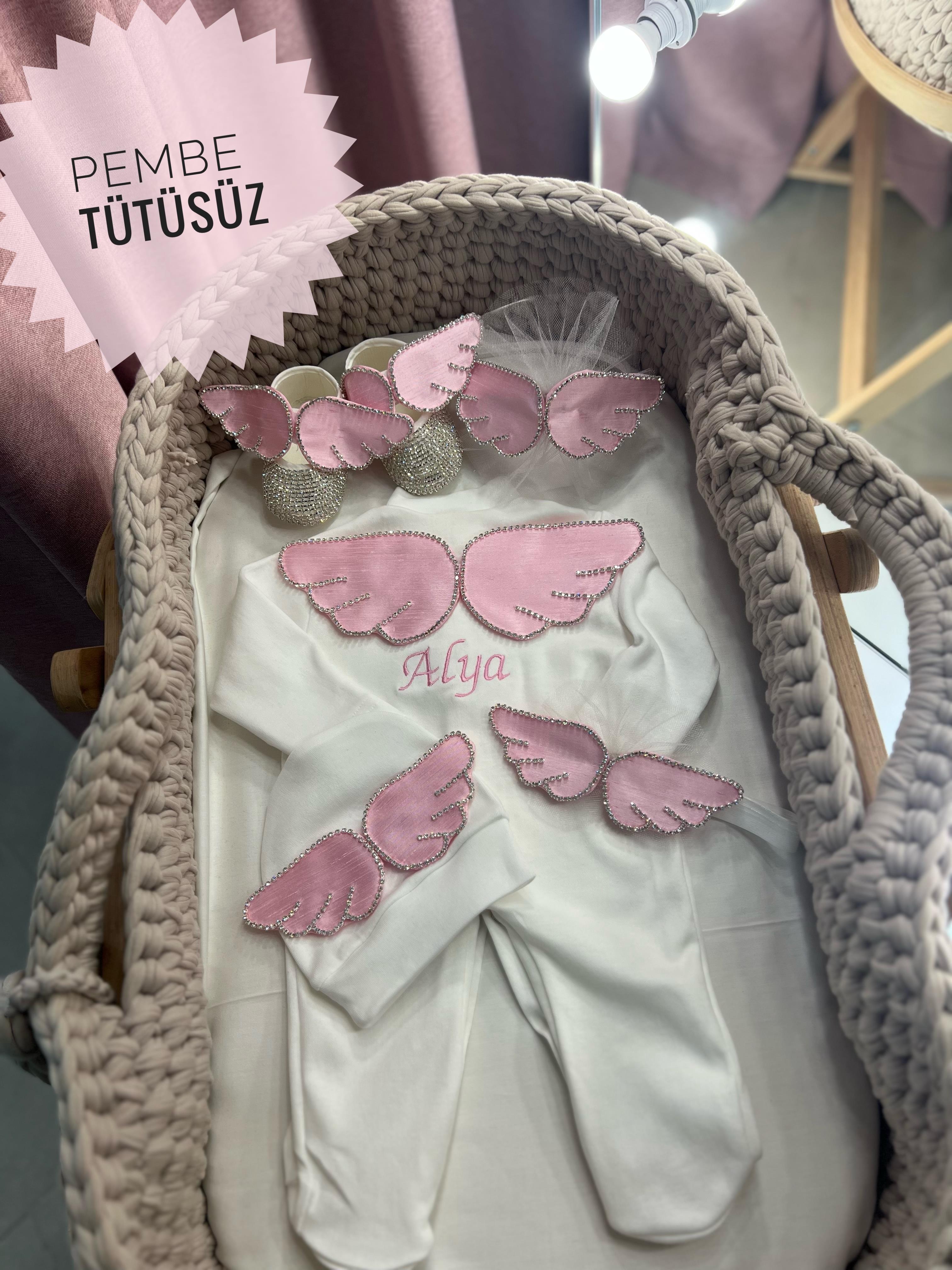 Melek Kanatlı Taş Detaylı Hastane Çıkışı