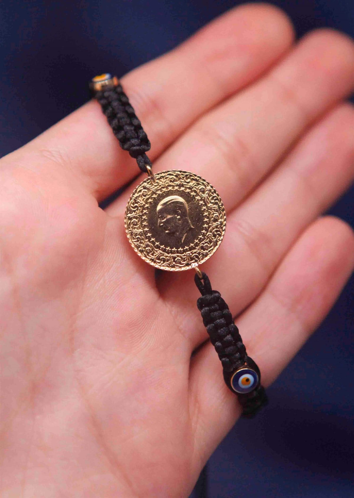 22 Ayar Yarım Altınlı İpli Bileklik