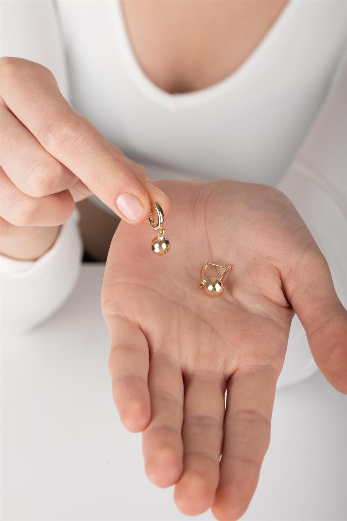 14 Ayar Altın Top Küpe