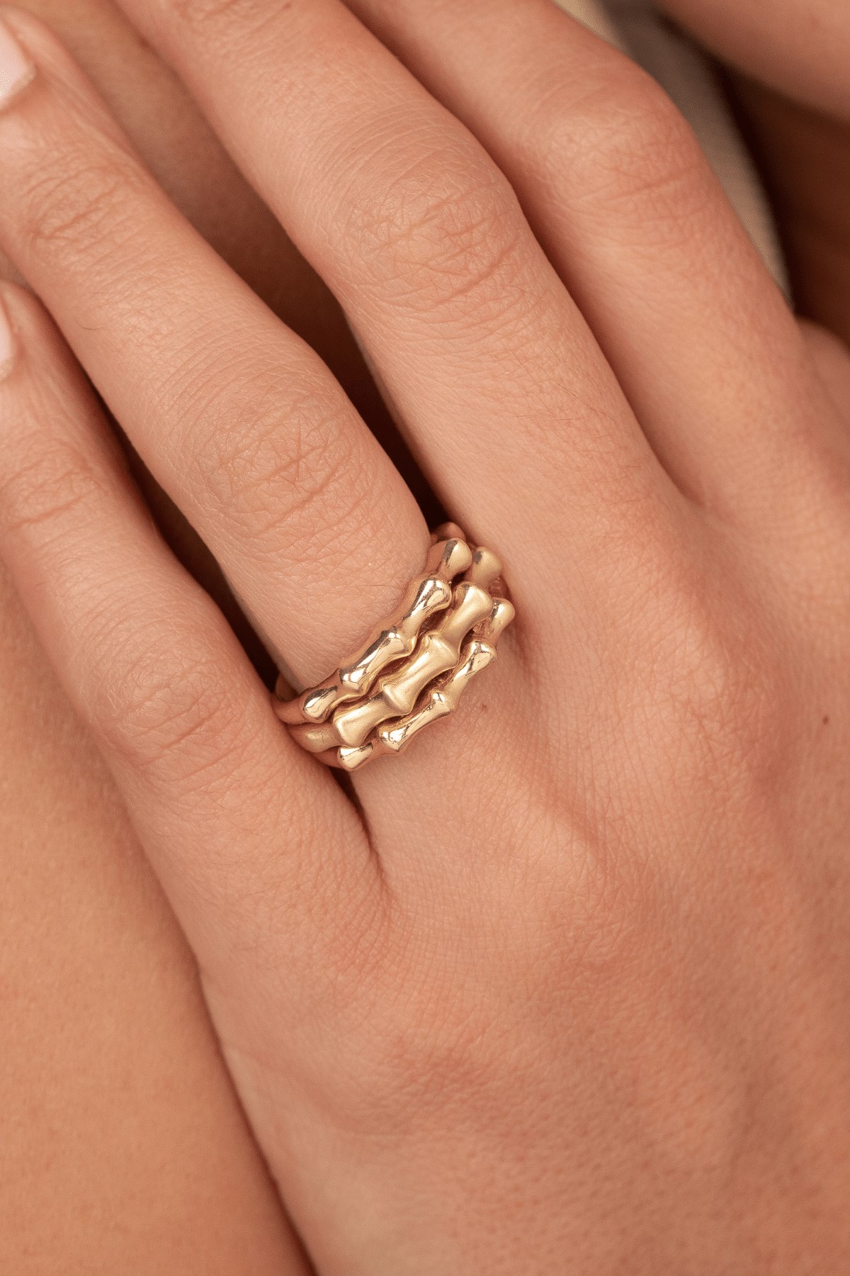 Altın Gösterişli Trend Yüzük