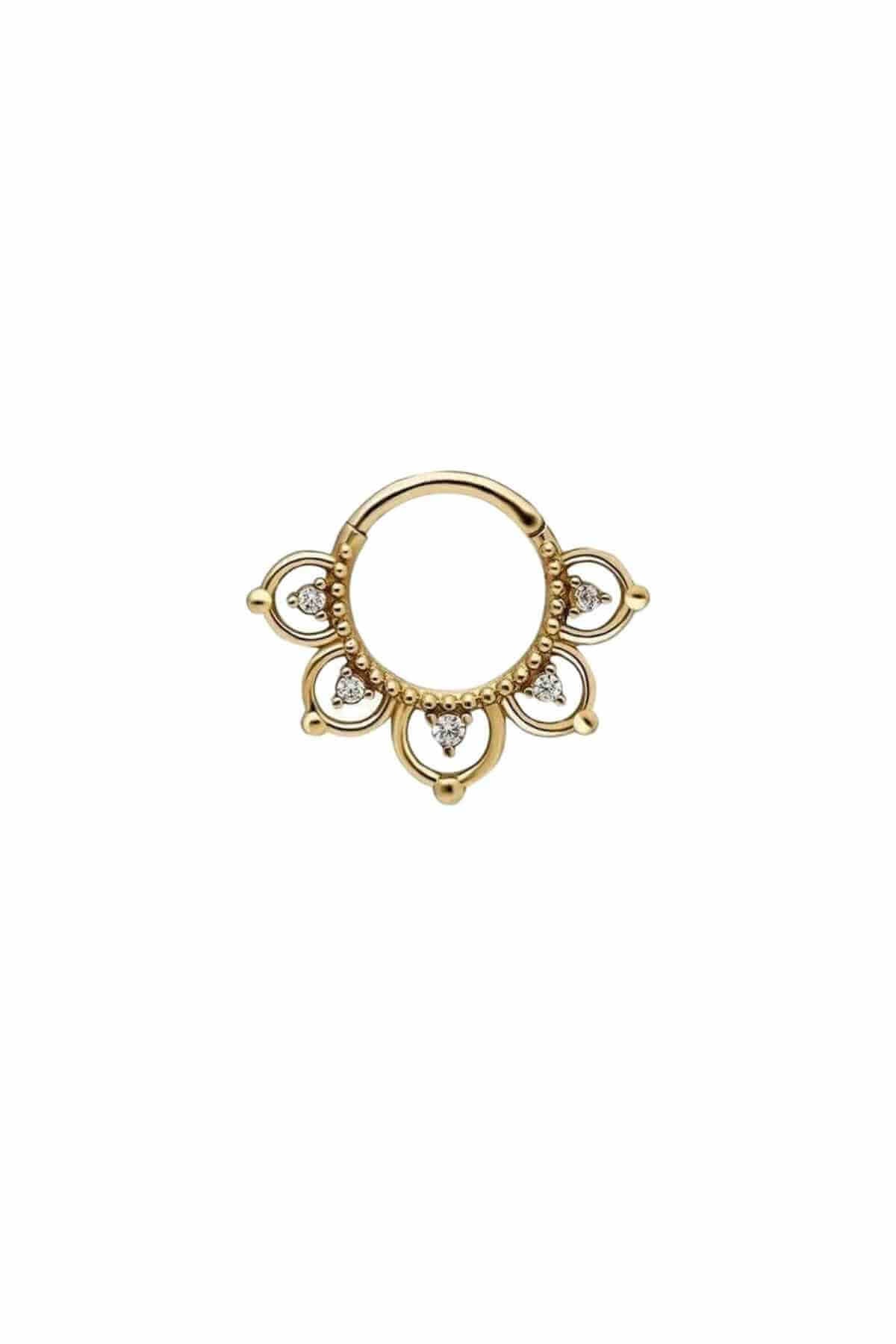 Altın Helix Piercing