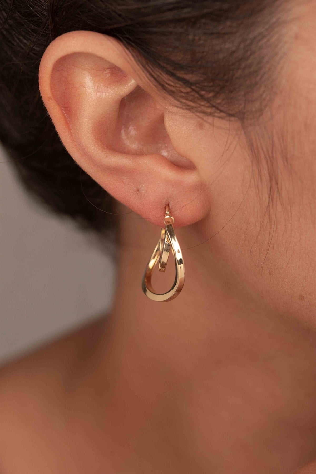 Altın Tasarım Halka Küpe