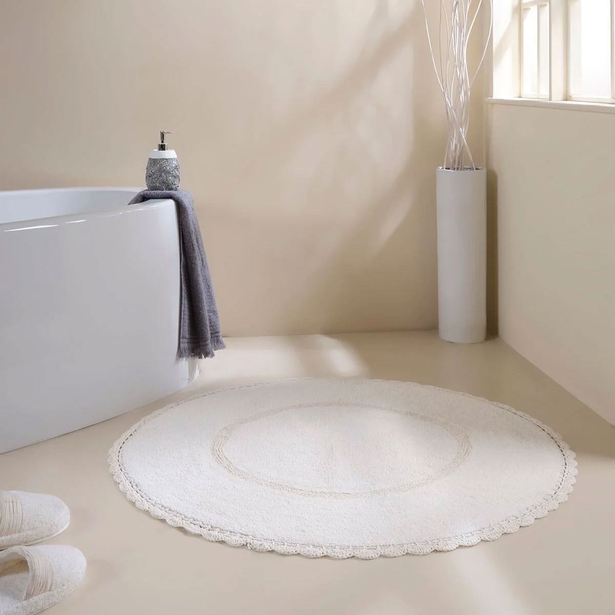 Cathy Ekru Yuvarlak Banyo Paspası 120x120 Pamuklu ve Dantelli