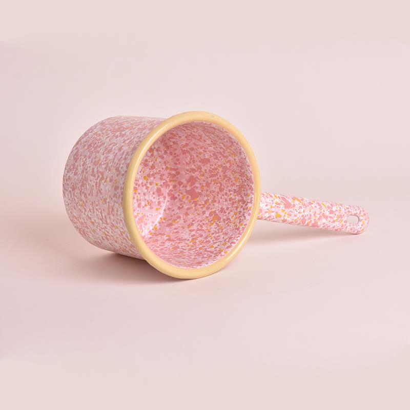 Emaye Metal Saplı Sütlük Pembe Serpme Desen