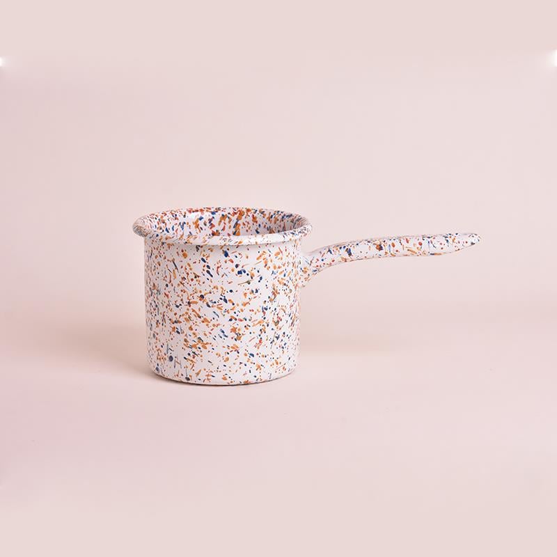 Emaye Metal Saplı Sütlük Serpme Desen Beyaz