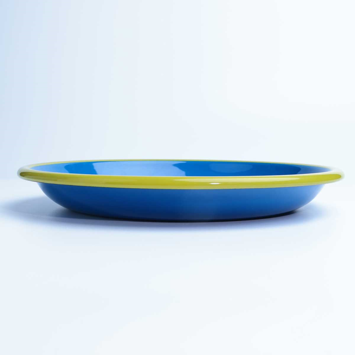 Emayra 26 cm kobalt mavi gövde ve fıstık yeşili kordon detaylı dayanıklı emaye servis tabağı - Çamlıca Home