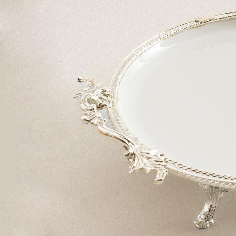 Yuvarlak Kulplu Porselen Sunum Tabağı 29 cm Gümüş