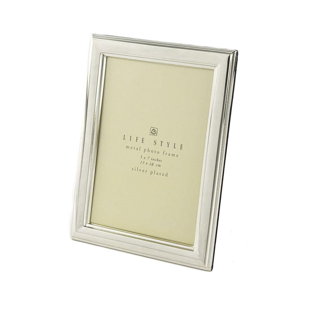 Mikasa Moor 13x18 cm Gümüş Metal Fotoğraf Çerçevesi, Beyaz Arka Plan