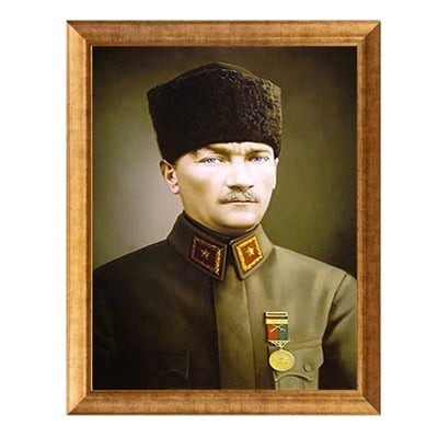 Resmi makam odaları ve devlet daireleri için şık varaklı altın çerçevede madalyalı kalpaklı Atatürk portre tablosu