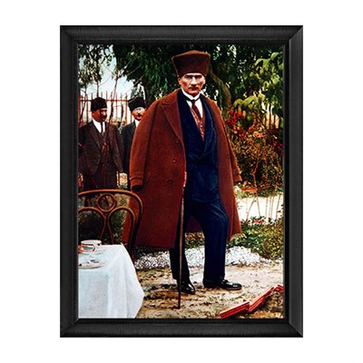 Atatürk Pelerinli ve Kalpaklı Tablo